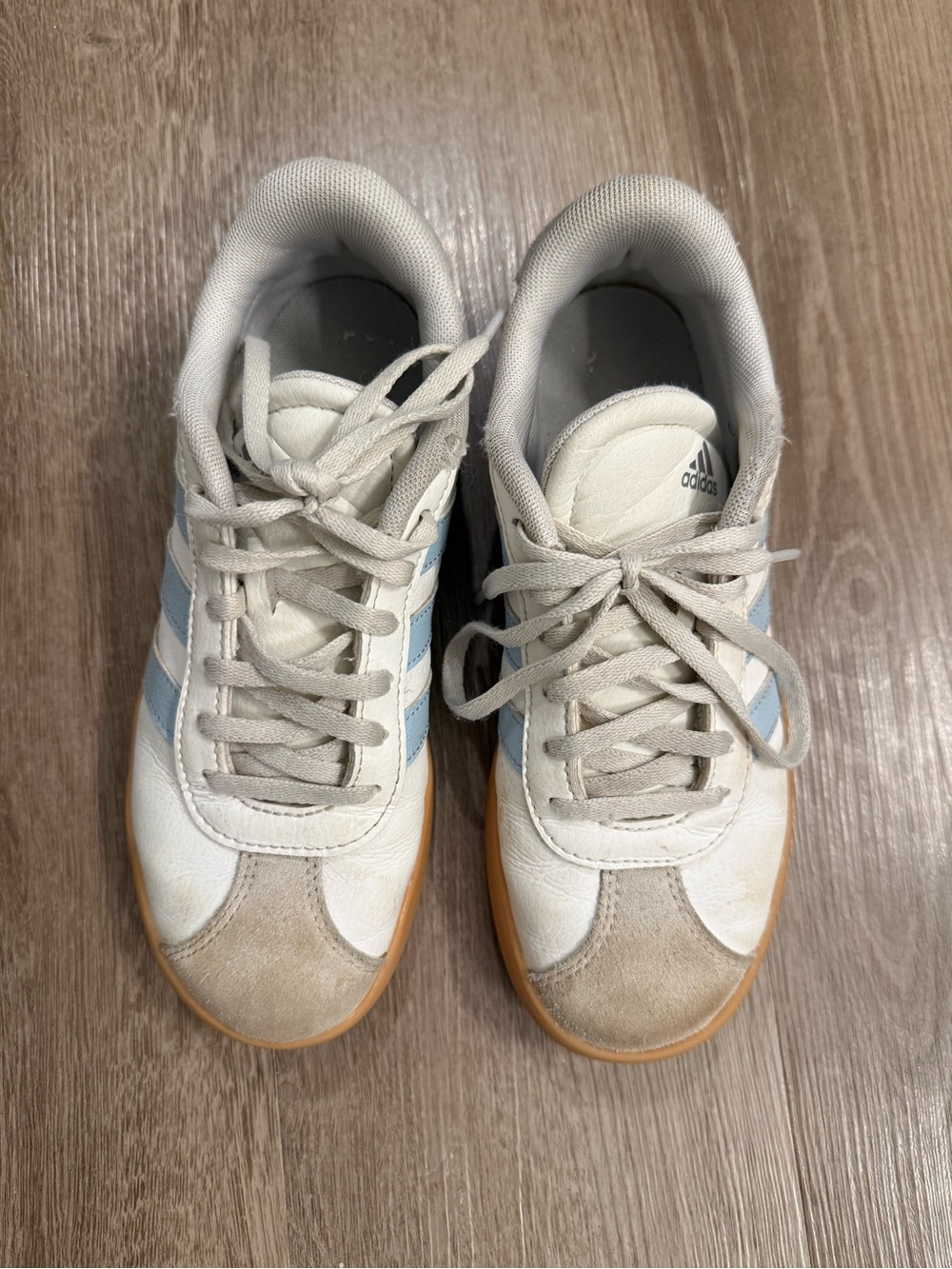 adidas Kids White Sneakers with Light Blue Stripes and Gum Outsole